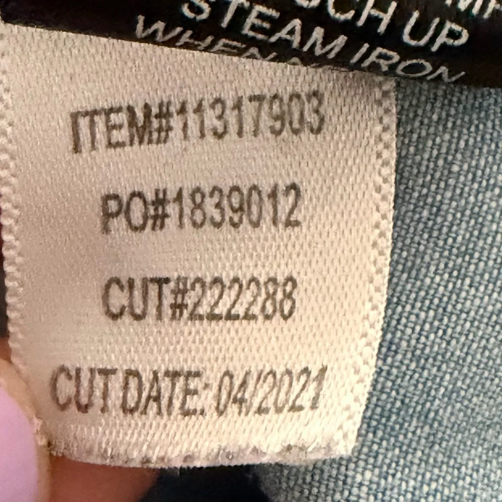 Torrid Light Wash Chambray Button Down Shirt Size 3 - Picture 6 of 7